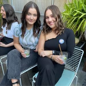 Meet your Posher, Alyssa